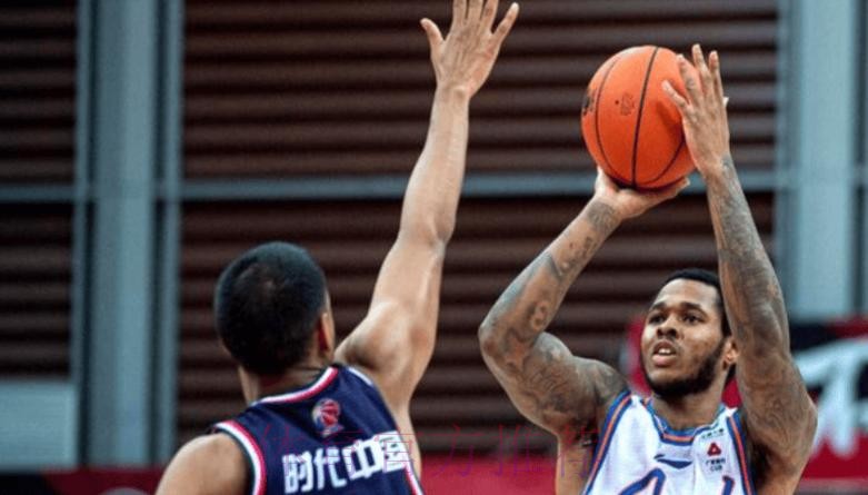 全场砍0分1板2犯规！辽篮第5外援秒变水货：杨鸣这次被坑惨了？